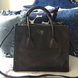 ❌❌sold ❌❌Authentic Prada calf skin bag